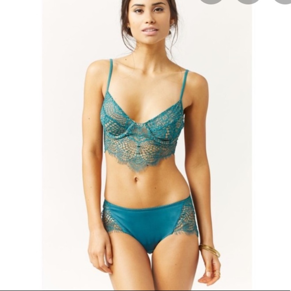Love for lemon bat your lashes bralet